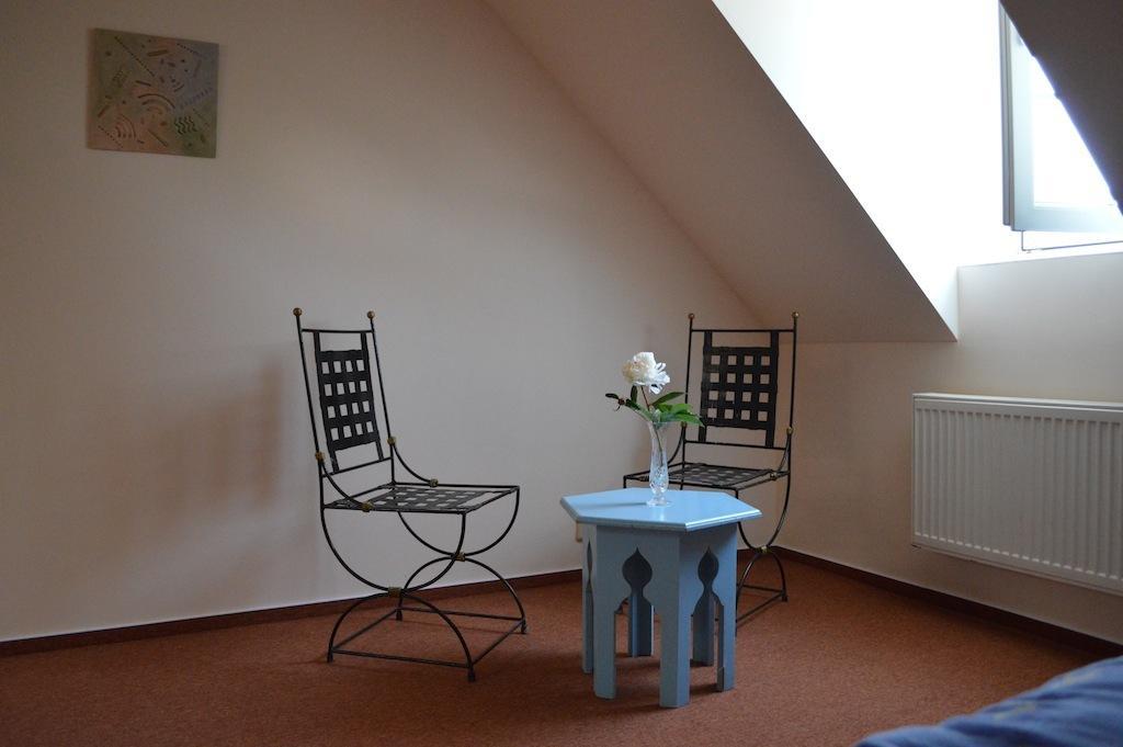 Stara Fara Hotel Chrzin Room photo